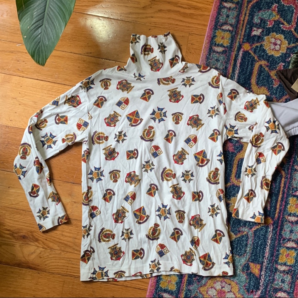 Hunt Club turtle neck shirt